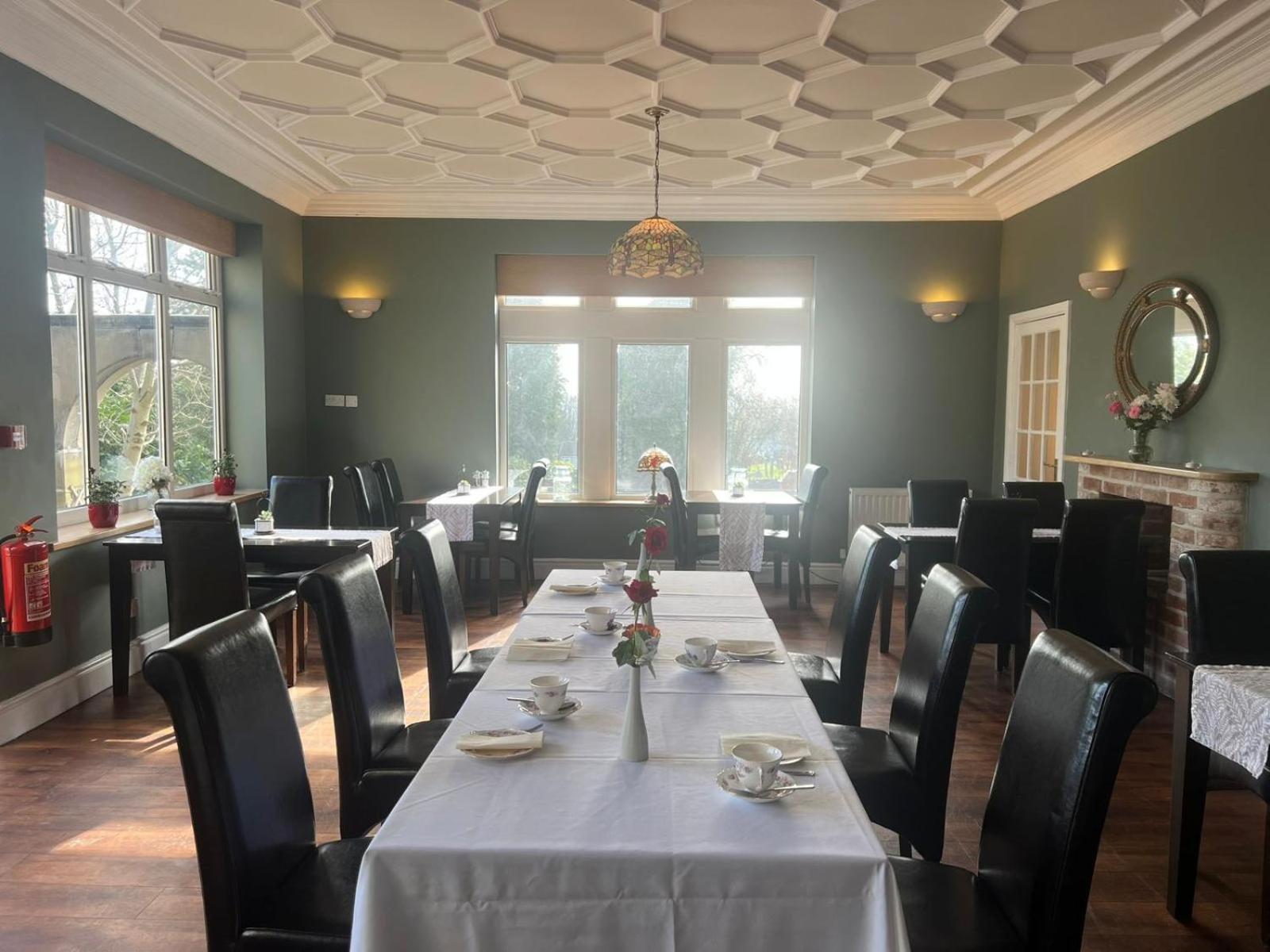 Heath Cottage Hotel Dewsbury Ngoại thất bức ảnh