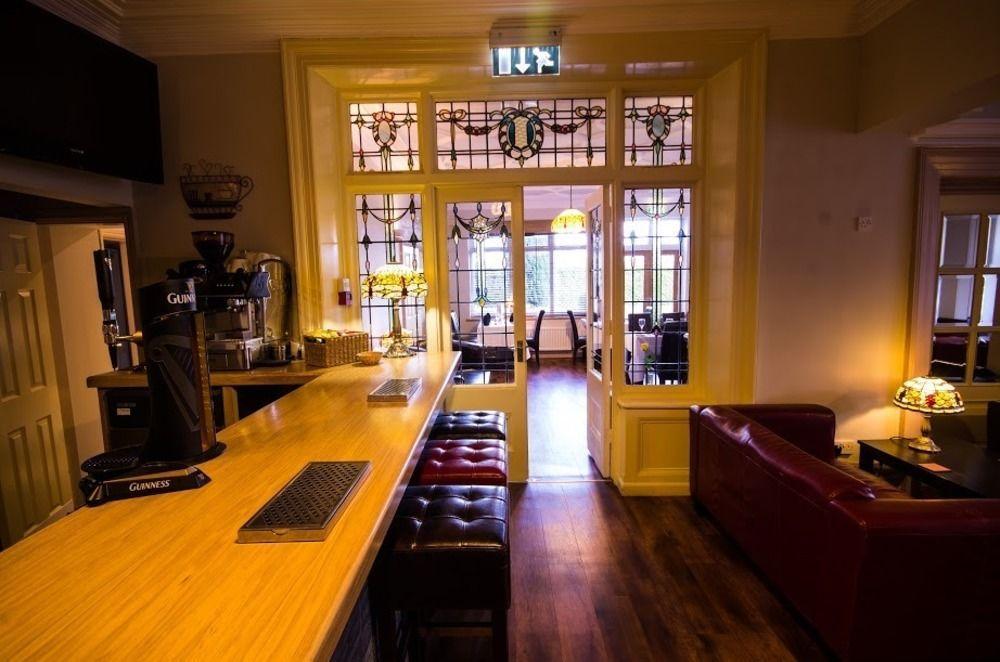 Heath Cottage Hotel Dewsbury Ngoại thất bức ảnh