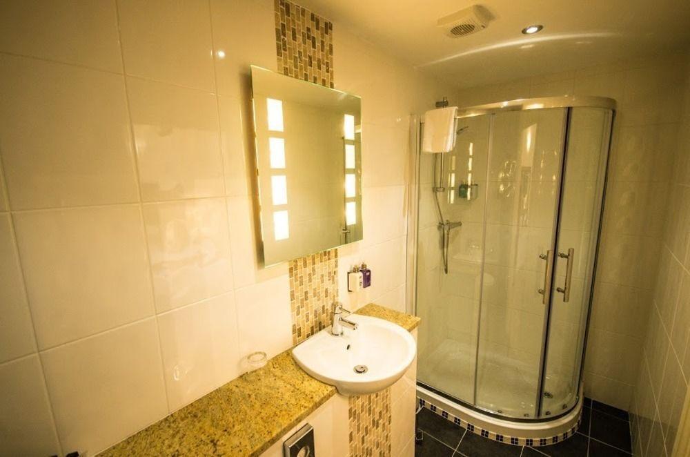 Heath Cottage Hotel Dewsbury Ngoại thất bức ảnh