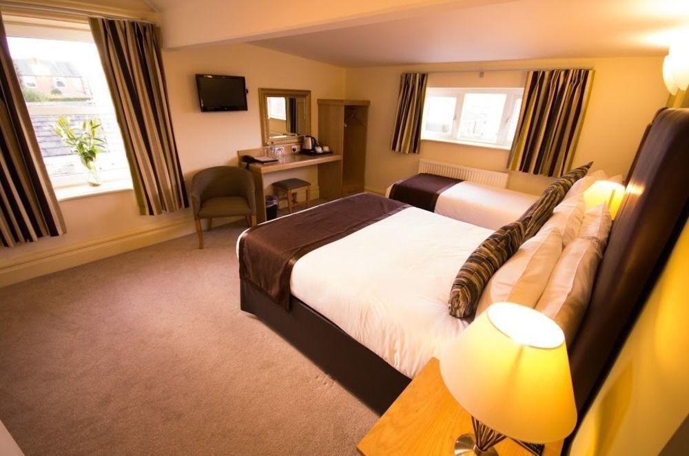Heath Cottage Hotel Dewsbury Ngoại thất bức ảnh