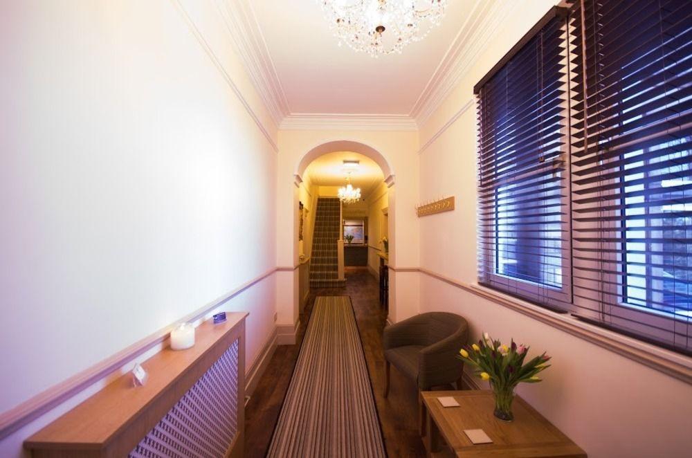 Heath Cottage Hotel Dewsbury Ngoại thất bức ảnh